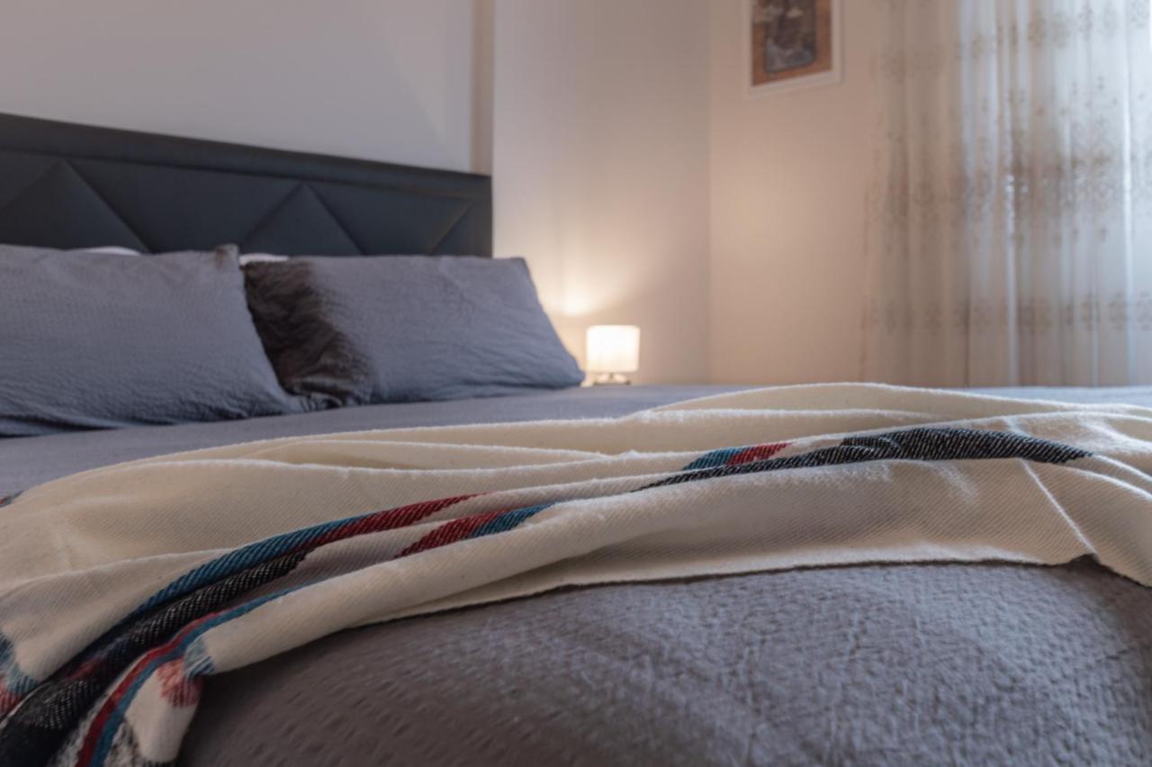 Maison Madame - Luminoso Bilocale In Zona Molinette Apartment Turin